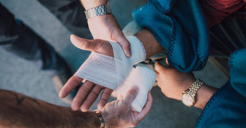 découvrez tout ce que vous devez savoir sur les blessures aux lèvres, y compris les causes, les symptômes, les traitements et les conseils pour favoriser une guérison rapide et efficace.